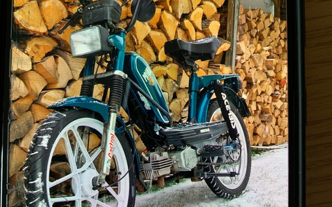 POL-HR: Schwalmstadt - Mofa vor Schule gestohlen - Foto: presseportal.de