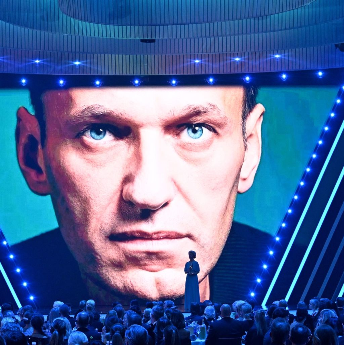 Alexej Nawalny hat im letzten Jahr einen Bambi in der Kategorie «Mut» bekommen. EU-Kommissionspräsidentin Ursula von der Leyen würdigte ihn dabei für «seine Hingabe für Freihheit, für Demokratie, für Menschenrechte». - Foto: Peter Kneffel/dpa