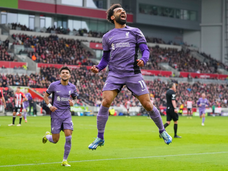 Traf zum zwischenzeitlichen 3:0 bei Brentford: Liverpools Mohamed Salah. - Foto: Kirsty Wigglesworth/AP/dpa