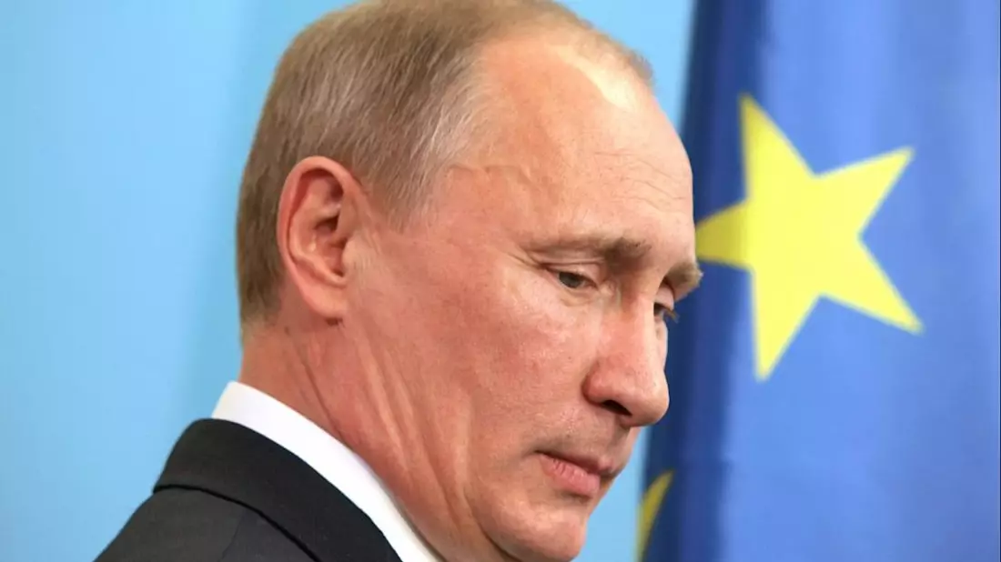 Wladimir Putin vor EU-Fahne (Archiv) - Bild: über dts Nachrichtenagentur