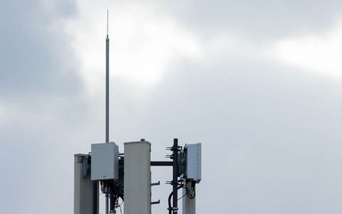 Um sich im Rennen um die Kundengunst durchzusetzen, bieten viele Mobilfunk-Firmen immer mehr Datenvolumen an, ohne ihre Preise zu erhöhen. - Foto: Rolf Vennenbernd/dpa Um sich im Rennen um die Kundengunst durchzusetzen, bieten viele Mobilfunk-Firmen immer mehr Datenvolumen an, ohne ihre Preise zu erhöhen. - Foto: Rolf Vennenbernd/dpa