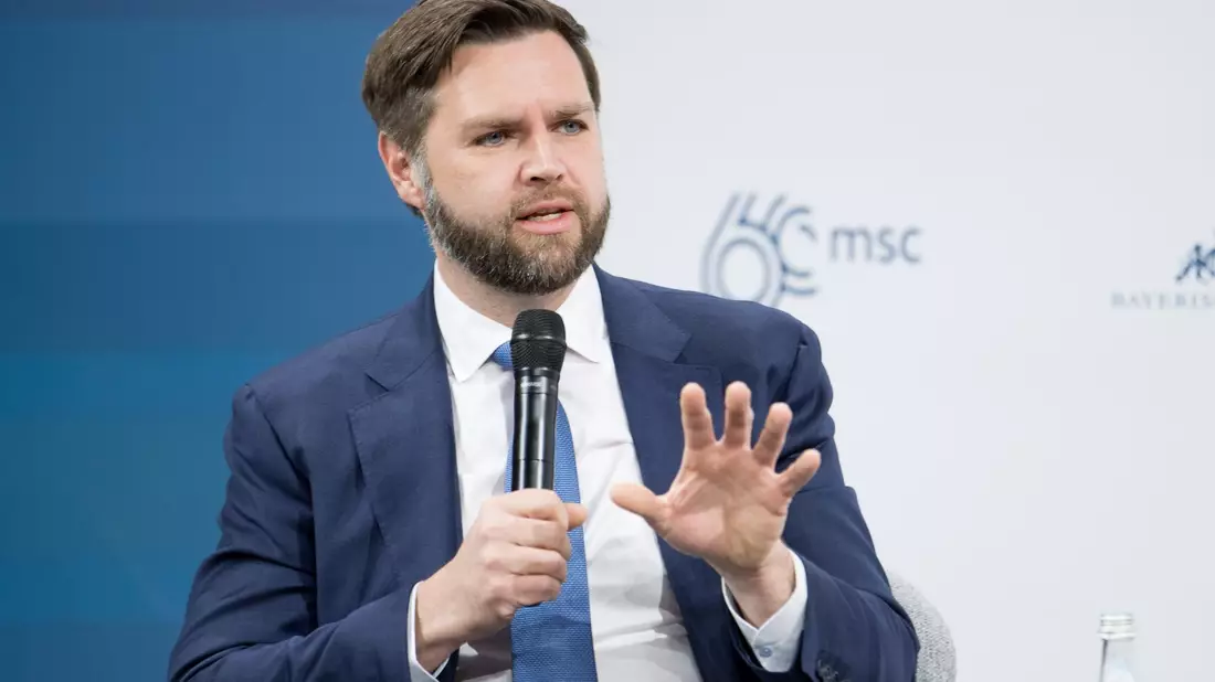 US-Senator J.D. Vance am letzten Tag der 60. Münchner Sicherheitskonferenz (MSC) im Hotel Bayerischer Hof. - Bild: Tobias Hase/dpa