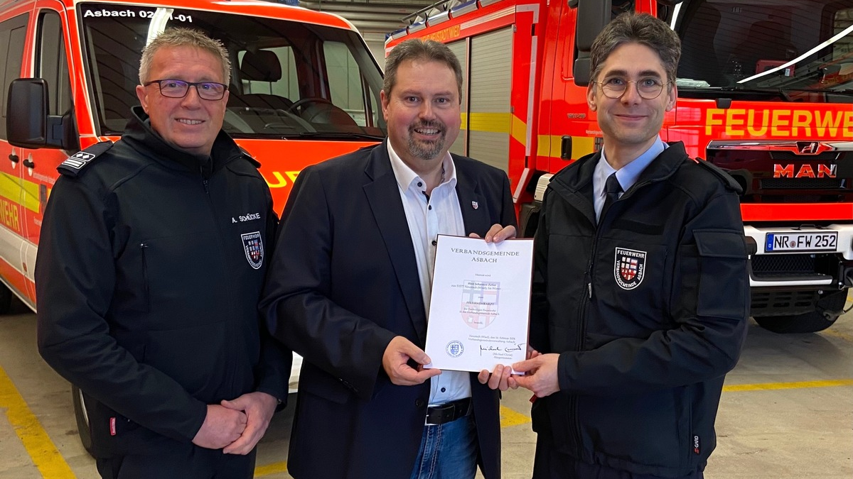 FW VG Asbach: Feuerwehrarzt in der Verbandsgemeinde Asbach ernannt - Foto: presseportal.de
