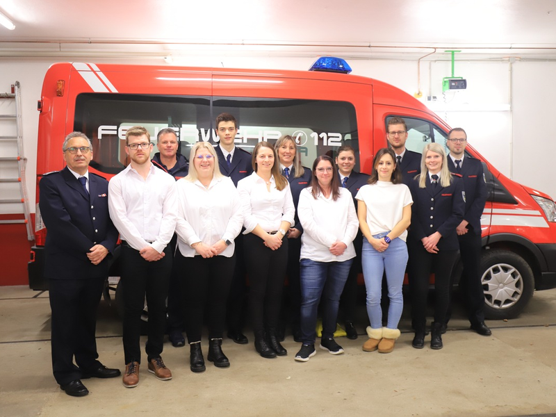 FW-KLE: Suche nach Vorbildern war erfolgreich: Blaulichtbande findet neue Betreuer:innen - Foto: presseportal.de