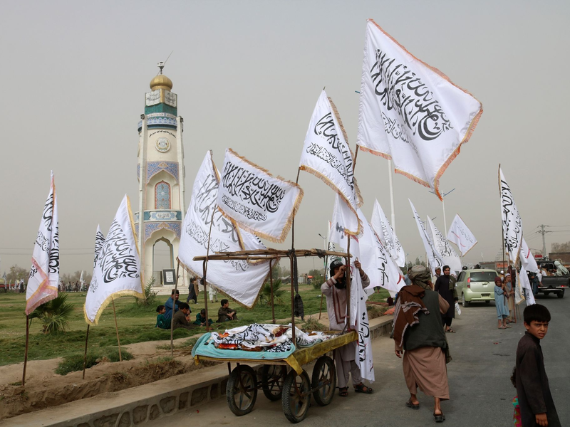 Mitte August 2021 haben die Taliban die Macht in Afghanistan an sich gerissen. - Foto: Abdul Khaliq/AP/dpa