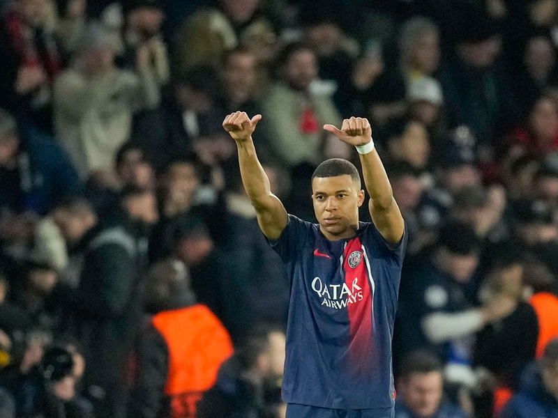 Kylian Mbappé soll einen Vertrag bei Real Madrid unterschrieben haben. - Foto: Christophe Ena/AP/dpa