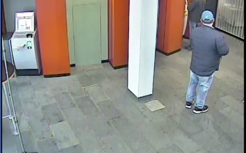 POL-HR: ÖFFENTLICHKEITSFAHNDUNG - Fritzlar - Diebstahl einer EC-Karte und Computerbetrug in mehreren Fällen - Foto: presseportal.de