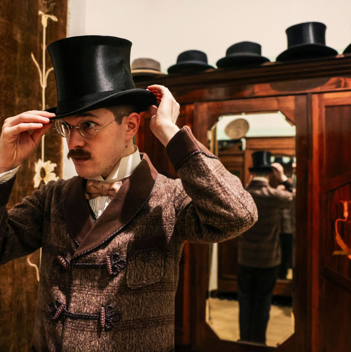 «In puncto Ästhetik hätte ich auf jeden Fall lieber damals gelebt», sagt Valerio Bonanno. - Foto: Oliver Berg/dpa