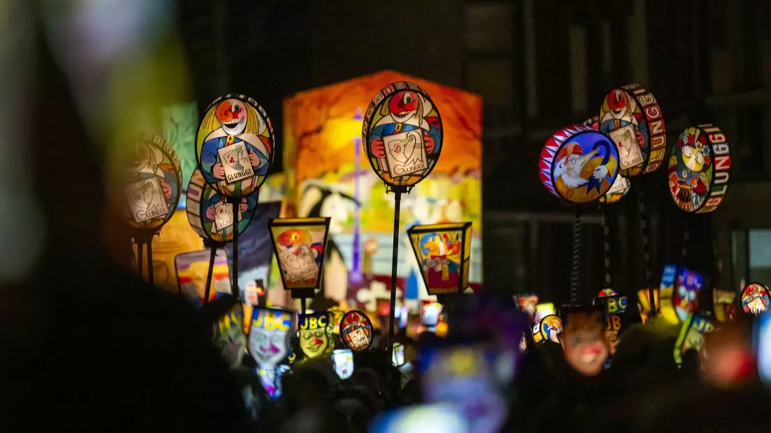 Das Fest in der Schweizer Grenzstadt gilt als bedeutendste protestantische Fasnacht der Welt. - Bild: Georgios Kefalas/KEYSTONE/dpa