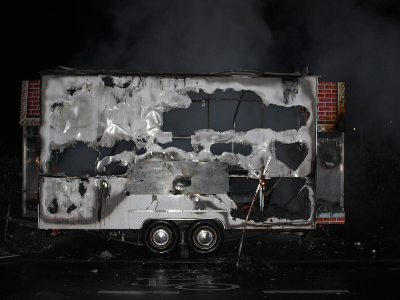 POL-DN: Imbisswagen abgebrannt - Foto: presseportal.de
