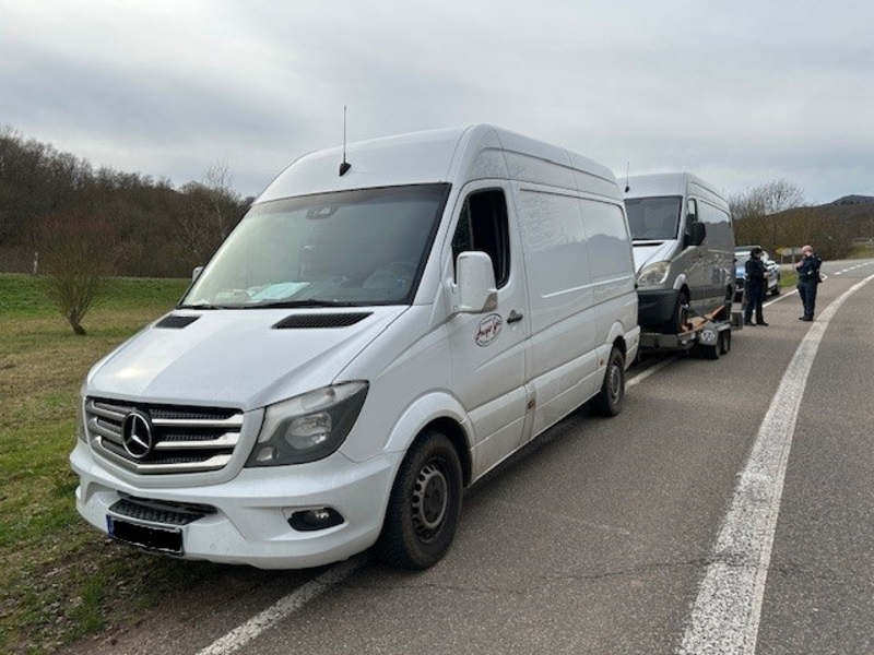 POL-PDLD: Mangelhafte Ladungssicherung kann teuer werden... - Foto: presseportal.de