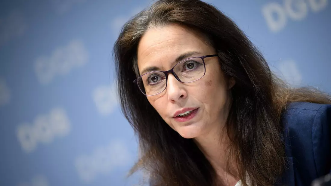 Yasmin Fahimi fordert, dass auch Beamte, Selbstständige und Politiker in die Rentenversicherung einzahlen müssen. - Bild: Bernd von Jutrczenka/dpa