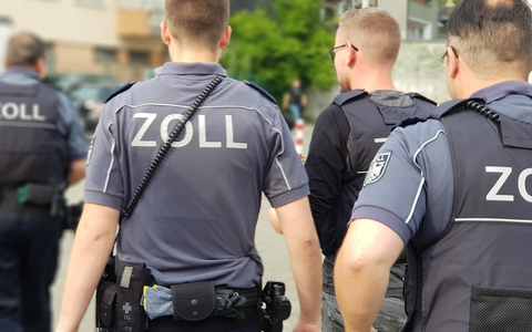 HZA-DU: Bundesweite Schwerpunktprüfung des Zolls führte zum Ermittlungsverfahren - Gemeinsame Pressemitteilung der Staatsanwaltschaft Kleve und des Hauptzollamts Duisburg - Foto: presseportal.de
