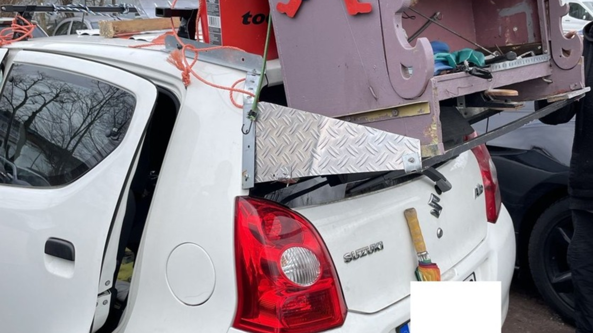 POL-PDNW: Mit erloschener Betriebserlaubnis quer durch die Bundesrepublik - Foto: presseportal.de