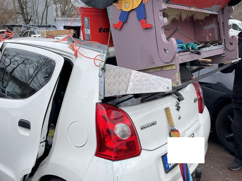 POL-PDNW: Mit erloschener Betriebserlaubnis quer durch die Bundesrepublik - Foto: presseportal.de