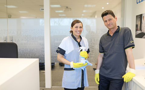 Mit Kraftakt weiter auf Kurs: KÖTTER Unternehmensgruppe hält der Wirtschaftskrise stand und steigert Umsatz auf 627 Millionen Euro / Friedrich P. Kötter richtet Appell an Politik für schnelle Reformen - Foto: presseportal.de