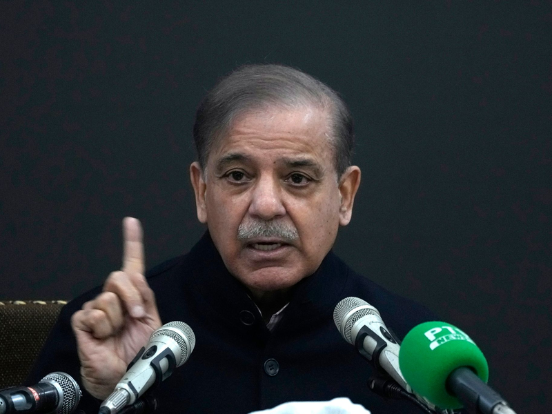 Hatte das Amt des Premiers bereits zwischen April 2022 und August 2023 bekleidet: Shehbaz Sharif. - Foto: K.M. Chaudary/AP/dpa