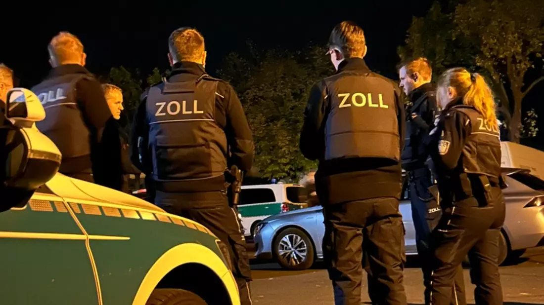 HZA-GI: Zoll zerschmettert Schwarzarbeitergeflecht - 10 Festnahmen in Hessen - Bild: presseportal.de