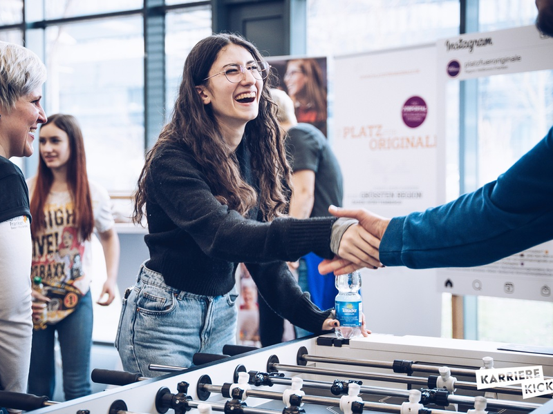 Karriere Kick in Heilbronn: GrowX Group GmbH schlägt die Brücke zwischen Talenten und Top-Unternehmen - Foto: presseportal.de