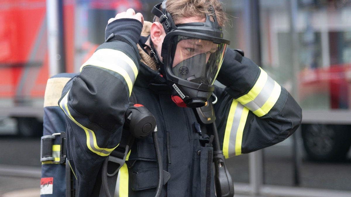 FW-OE: Rauchentwicklung im Keller - mehrgeschossiges Gebäude geräumt - Foto: presseportal.de
