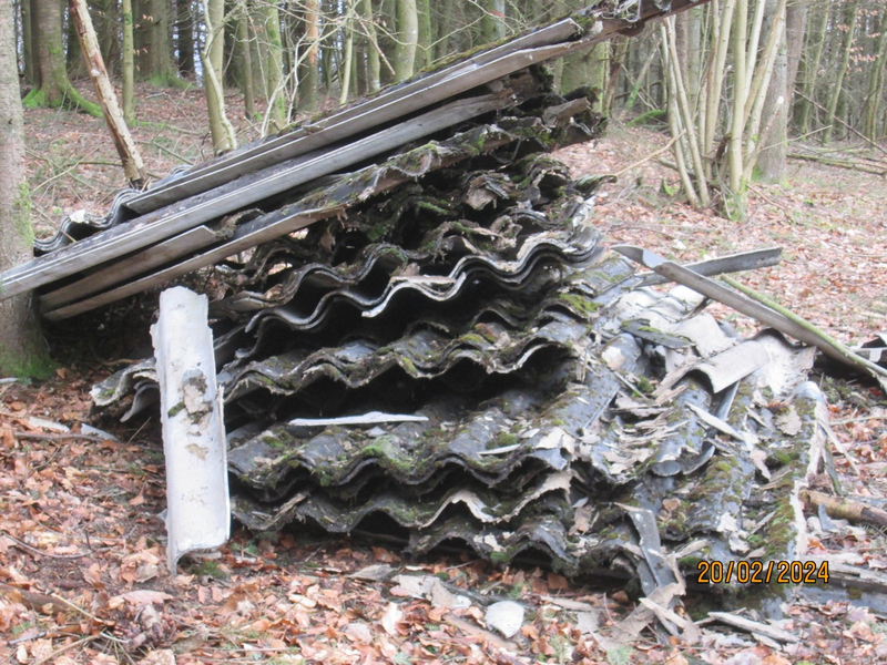 POL-LDK: Asbest am Kniebrecher entsorgt - Foto: presseportal.de