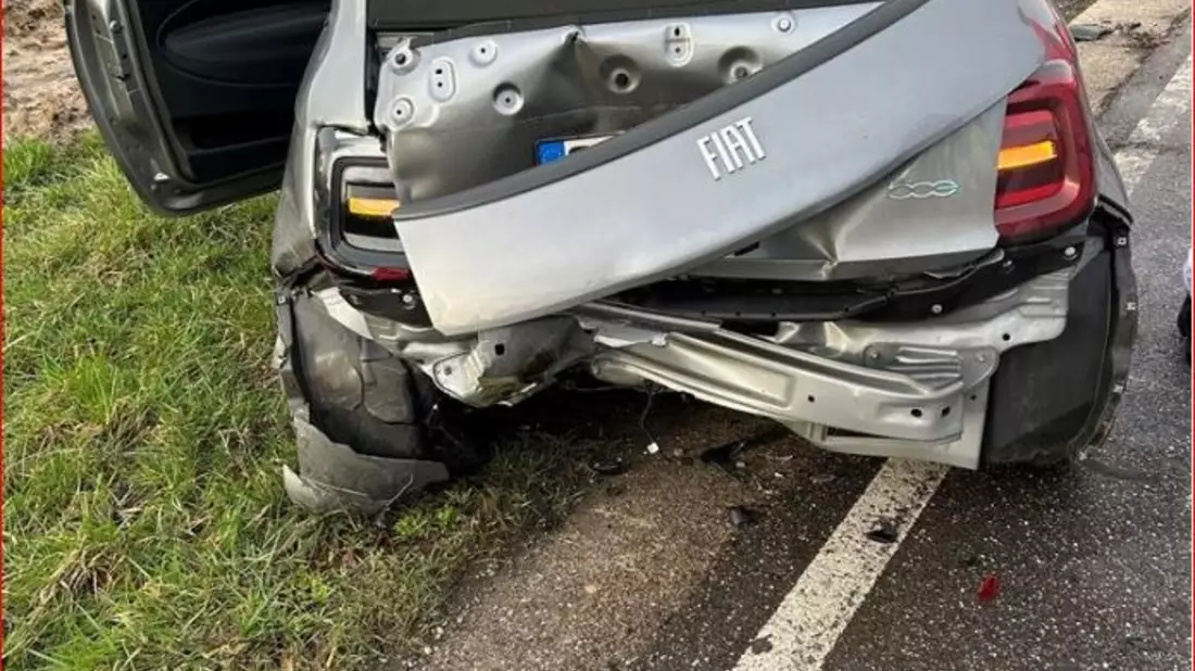 POL-PDLD: Verkehrsunfall mit drei beteiligten Fahrzeugen - Bild: presseportal.de