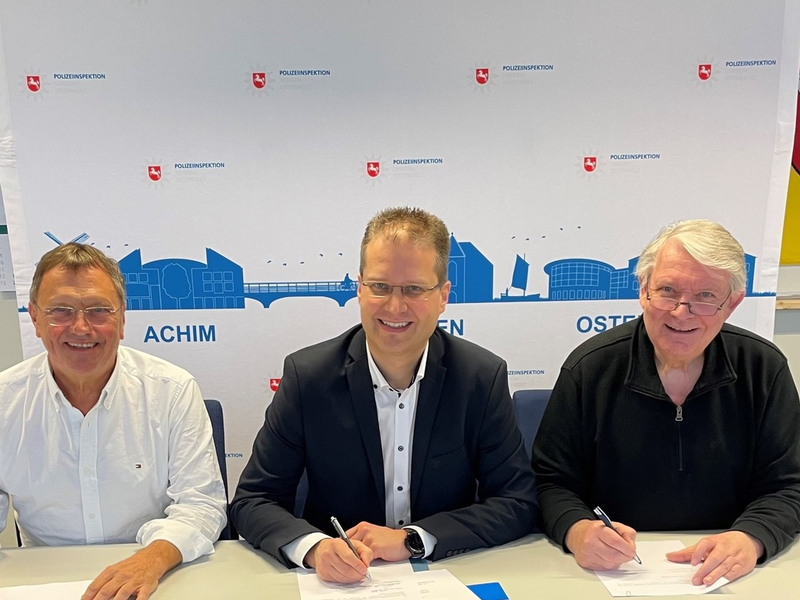 POL-VER: Neue Ära in der Opferhilfe und Kriminalprävention: Polizeiinspektion Verden/Osterholz und WEISSER RING unterzeichnen Kooperationsvertrag - Foto: presseportal.de
