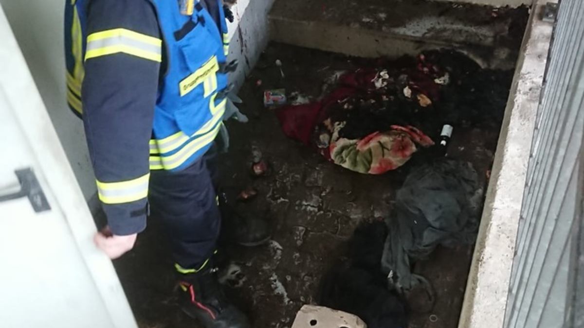 FF Olsberg: Brand an Lebensmittelmarkt in Olsberg sorgt für Großeinsatz - Foto: presseportal.de