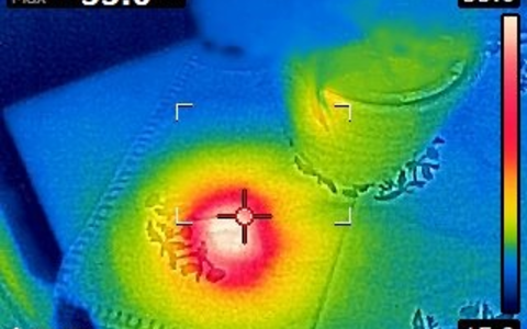 FW Ratingen: Brand eines Smartphone-Akku Glücklicher Zufall verhindert Wohnungsbrand - Foto: presseportal.de FW Ratingen: Brand eines Smartphone-Akku Glücklicher Zufall verhindert Wohnungsbrand - Foto: presseportal.de