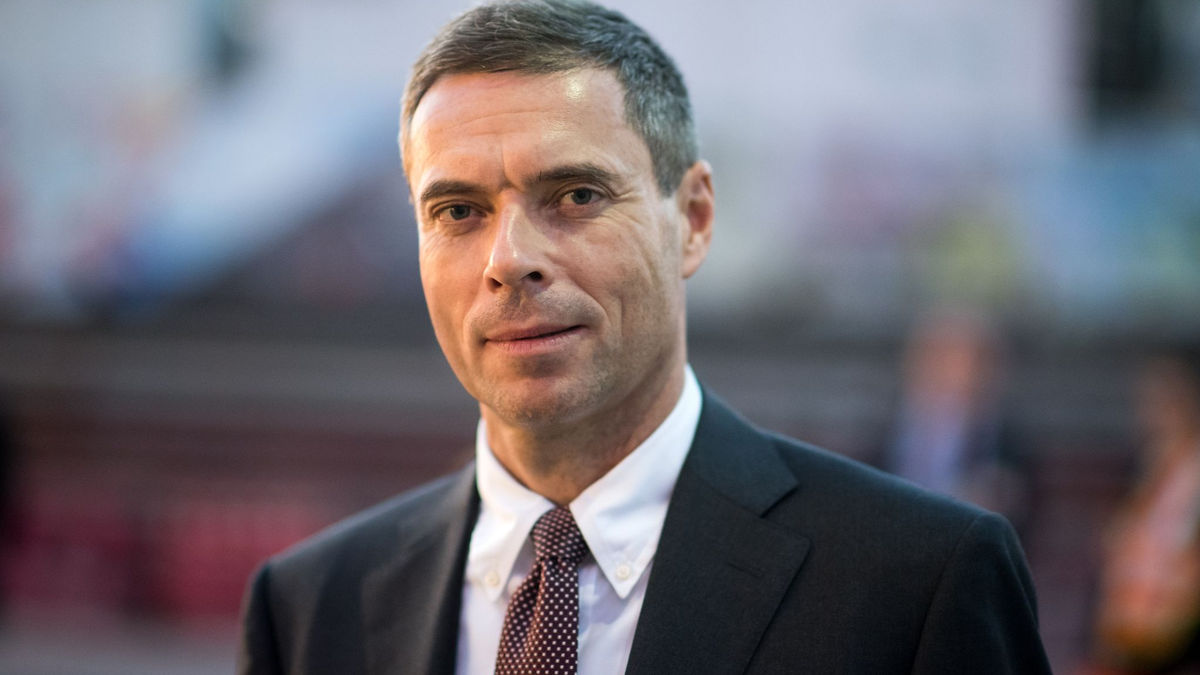 Für die Ukraine sei die die schnelle und unbürokratische Lieferung von Militärgütern nun entscheidend, so EU-Botschafter Michael Clauß. - Foto: Bernd von Jutrczenka/dpa