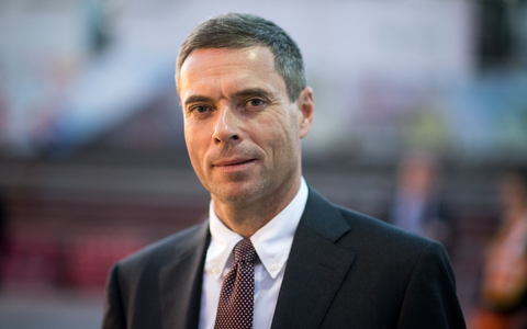 Für die Ukraine sei die die schnelle und unbürokratische Lieferung von Militärgütern nun entscheidend, so EU-Botschafter Michael Clauß. - Foto: Bernd von Jutrczenka/dpa