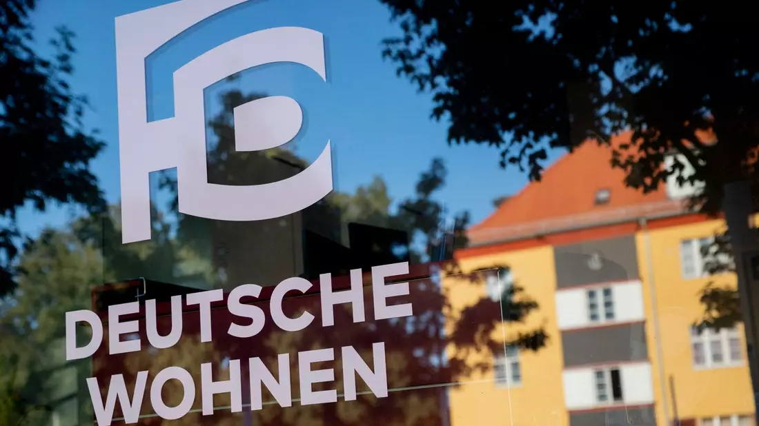 Konkret warf die Berliner Datenschutzbehörde der Deutsche Wohnen vor, eine regelmäßige Löschung von nicht mehr benötigten Mieterdaten nicht umgesetzt zu haben. - Bild: Christoph Soeder/dpa
