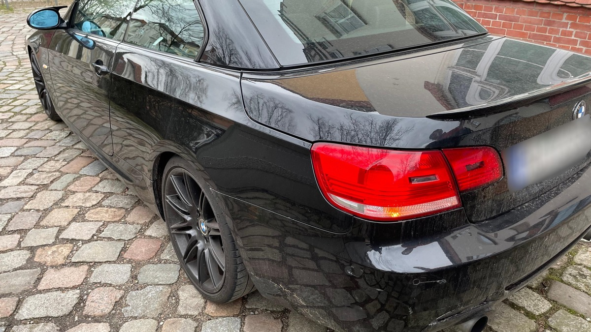 POL-HL: Lübeck - Buntekuh / Verkehrsunfallflucht - Polizei sucht nach Zeugen - Foto: presseportal.de