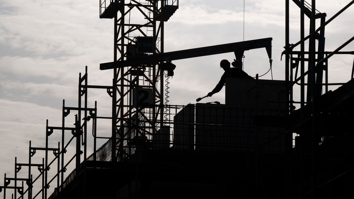 Als größtes Sorgenkind im Handwerk gilt nach Verbandsangaben derzeit der Wohnungsbau. - Foto: Monika Skolimowska/Deutsche Presse-Agentur GmbH/dpa