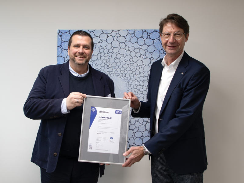 VAHLE erhält ISO 14001-Zertifizierung für Nachhaltigkeitsengagement / Umweltmanagementsystem durch DQS auditiert / Reduzierung des Energieverbrauchs und der CO2-Emissionen am Standort Kamen - Foto: presseportal.de