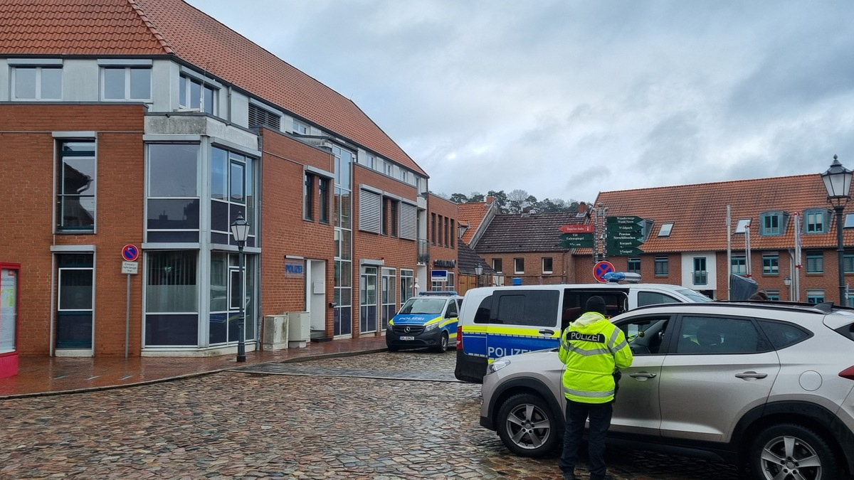 POL-RZ: Bilanz einer Verkehrskontrolle in der Möllner Altstadt - Foto: presseportal.de