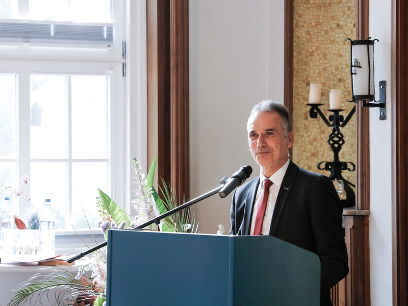 Regierungsdirektor Erwin Schultz ist neuer Leiter des Bundeswehr-Dienstleistungszentrums Leer - Foto: presseportal.de