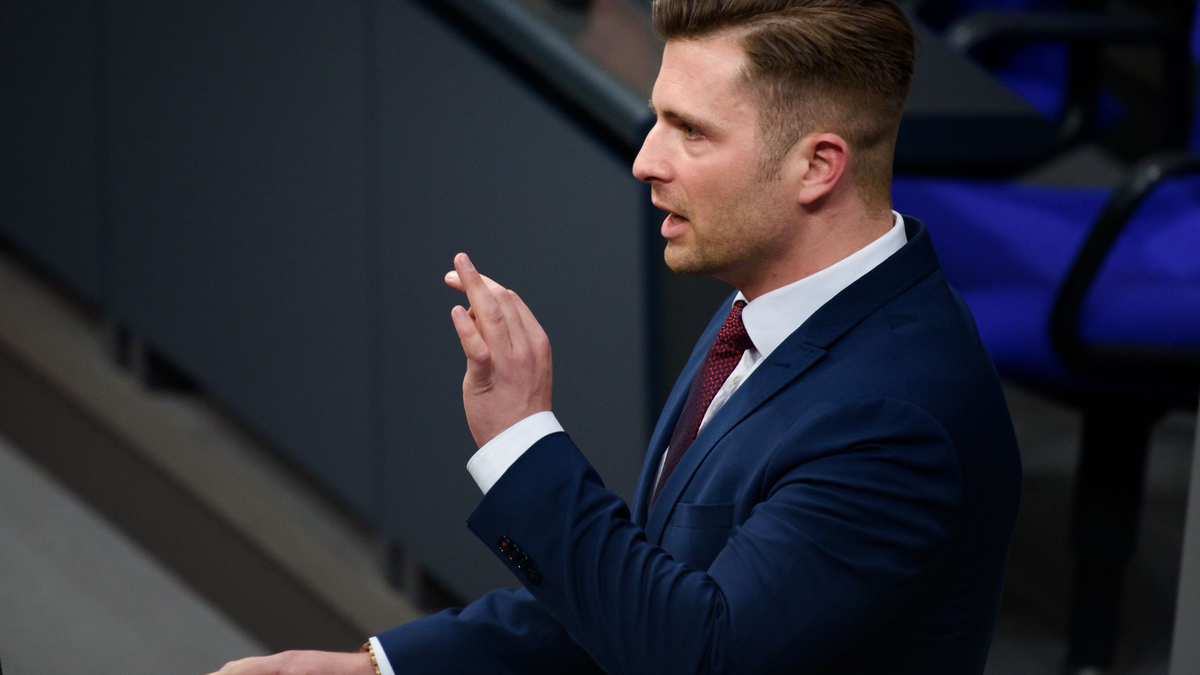 Der AfD-Abgeordnete Jan Ralf Nolte verfehlte die erforderliche Mehrheit deutlich. - Foto: Gregor Fischer/dpa