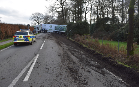 POL-OL: +++ Westerstede: Lkw-Unfall endet glimpflich +++ - Foto: presseportal.de