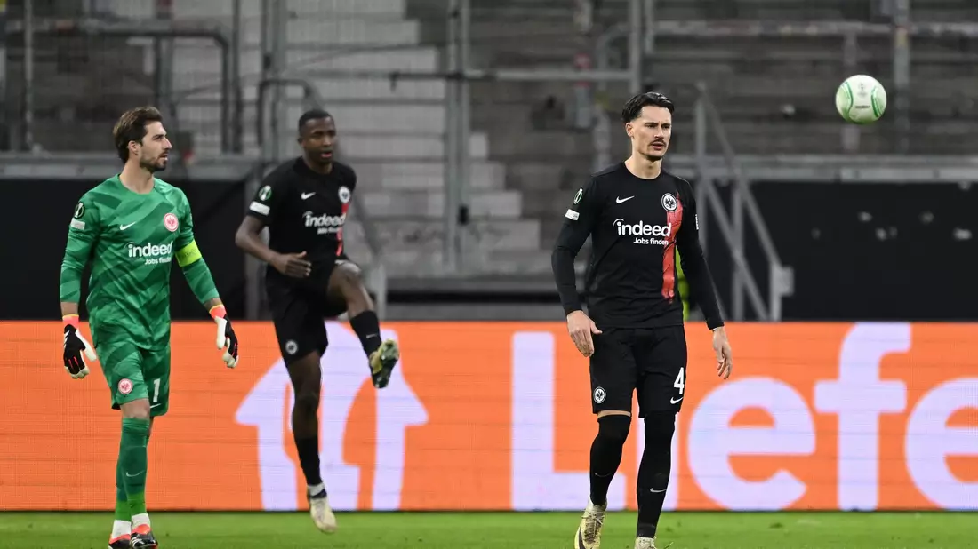 Die Eintracht ist in der Conference League an Union Saint-Gilloise gescheitert. - Bild: Arne Dedert/dpa