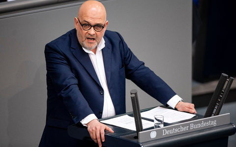 Lars Lindemann (FDP) gehört zu den vier Berliner Abgeordneten, die bei der Wahlwiederholung ihr Bundestagsmandat verloren haben. - Foto: Fabian Sommer/dpa