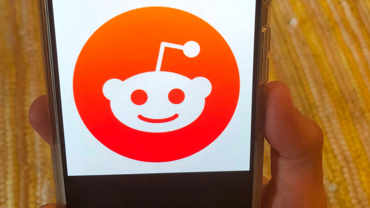 Reddit steigerte den Umsatz im vergangenen Jahr von 666,7 auf 804 Millionen Dollar (743 Mio Euro). - Foto: Tali Arbel/AP/dpa