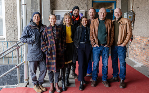 Ein doppelter „Butsch“ und eine doppelte Viola – 16. ARD Degeto/ MDR-Krimi mit Yvonne Catterfeld und Götz Schubert: „Wolfsland - Schwarzer Spiegel“ (AT) - Foto: presseportal.de Ein doppelter „Butsch“ und eine doppelte Viola – 16. ARD Degeto/ MDR-Krimi mit Yvonne Catterfeld und Götz Schubert: „Wolfsland - Schwarzer Spiegel“ (AT) - Foto: presseportal.de