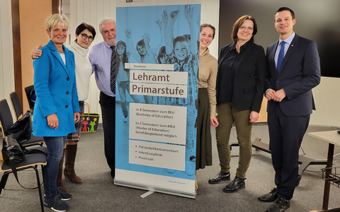 Gruppenbild - Foto: PH NÖ/Leprich über pressetext.de