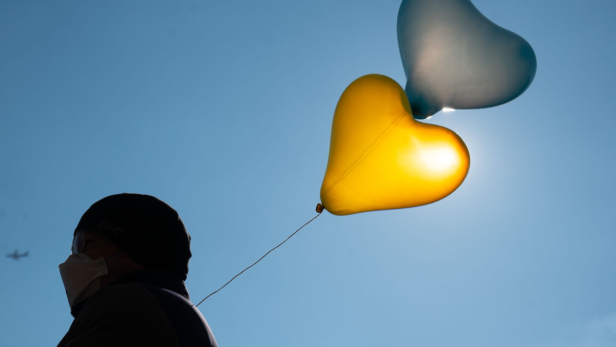 Der Krieg in der Ukraine jährt sich zum zweiten Mal. - Foto: Sebastian Gollnow/dpa