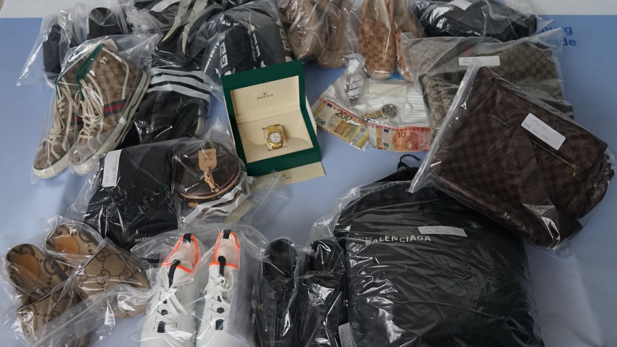 POL-LG: Abschlussmeldung zur heutigen Durchsuchungsaktion der Staatsanwaltschaft Stade und der PD Lüneburg wegen Veruntreuung mit anschließender Geldwäsche im Clanmilieu - Foto: presseportal.de