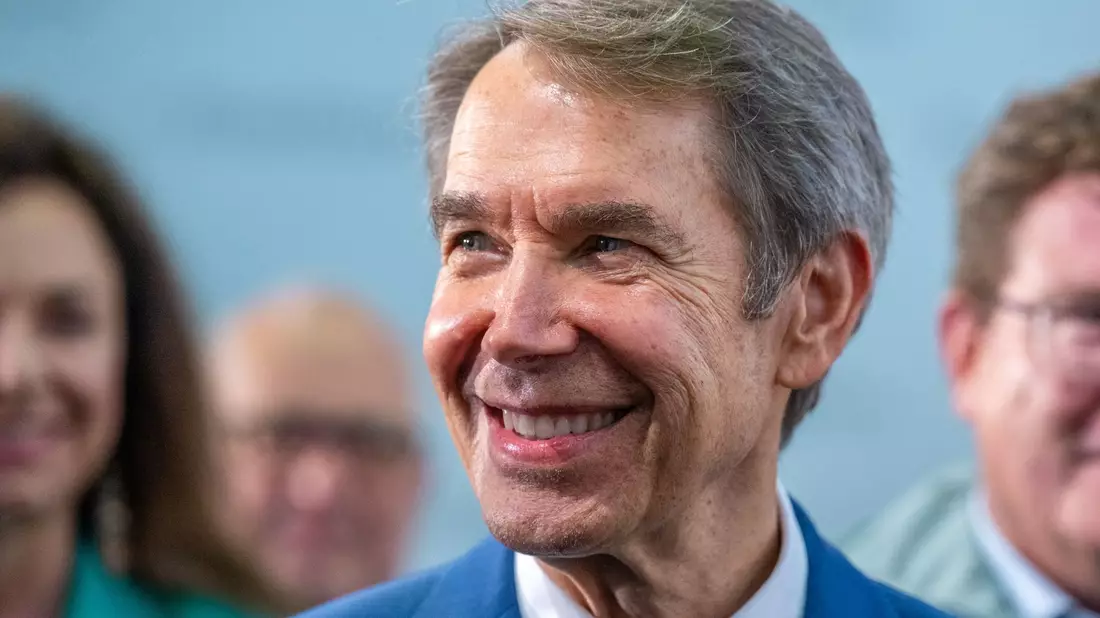 Kunstwerke von Jeff Koons gibt es jetzt auch auf dem Mond. - Bild: Armin Weigel/dpa