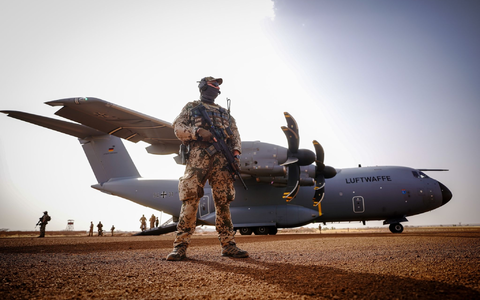 Die Bundesregierung hat nach dem Überfall Russlands auf die Ukraine ein Sondervermögen von 100 Milliarden Euro aufgelegt, um die mangelhaft ausgestattete Bundeswehr verteidigungsfähig zu machen. - Foto: Kay Nietfeld/dpa