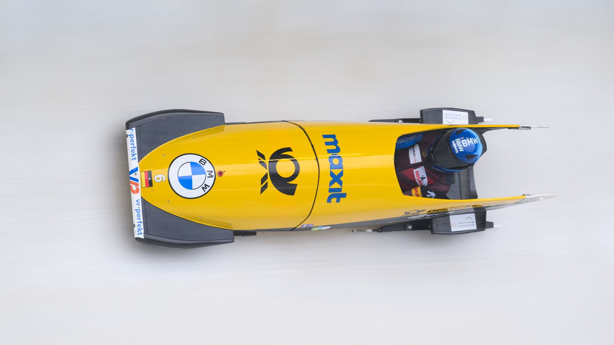 Lisa Buckwitz und Vanessa Mark gewinnen WM-Gold im Zweierbob. - Foto: Robert Michael/dpa