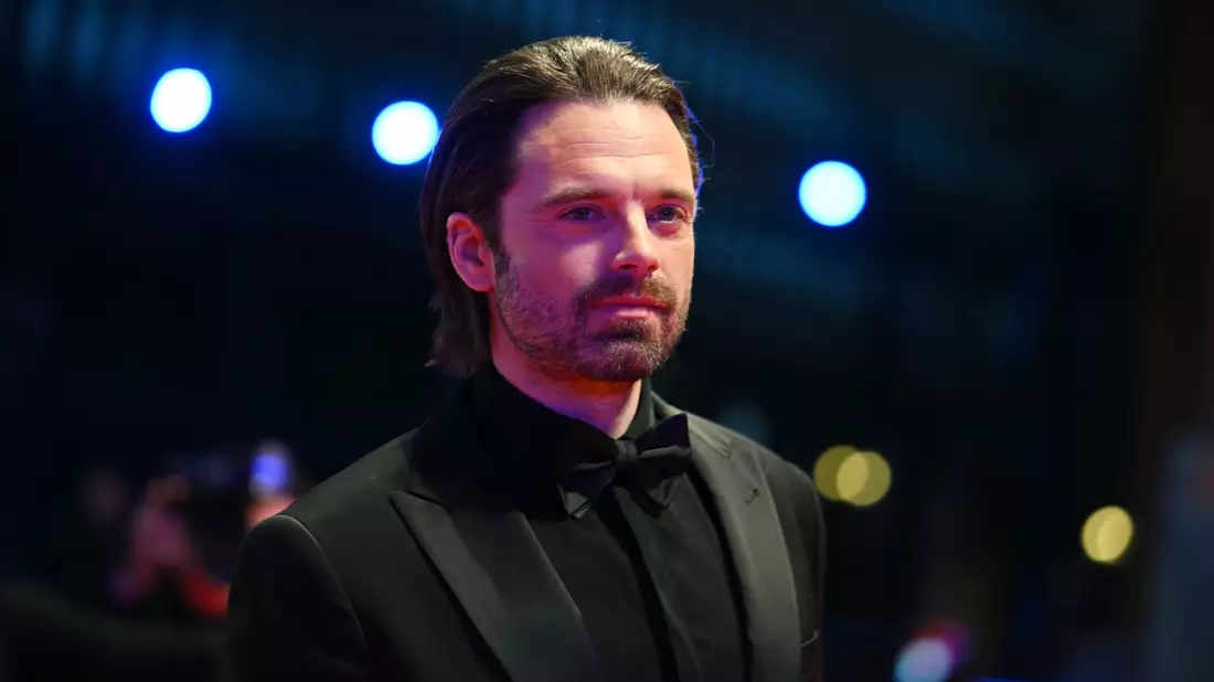 Beste schauspielerische Leistung in einer Hauptrolle: Sebastian Stan, hier bei der Abschlussgala im Berlinale Palast. - Bild: Britta Pedersen/dpa